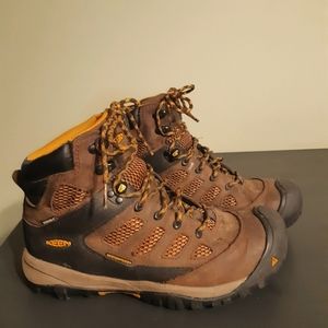 Men's Keen Waterproof Hiking Boots 8.5